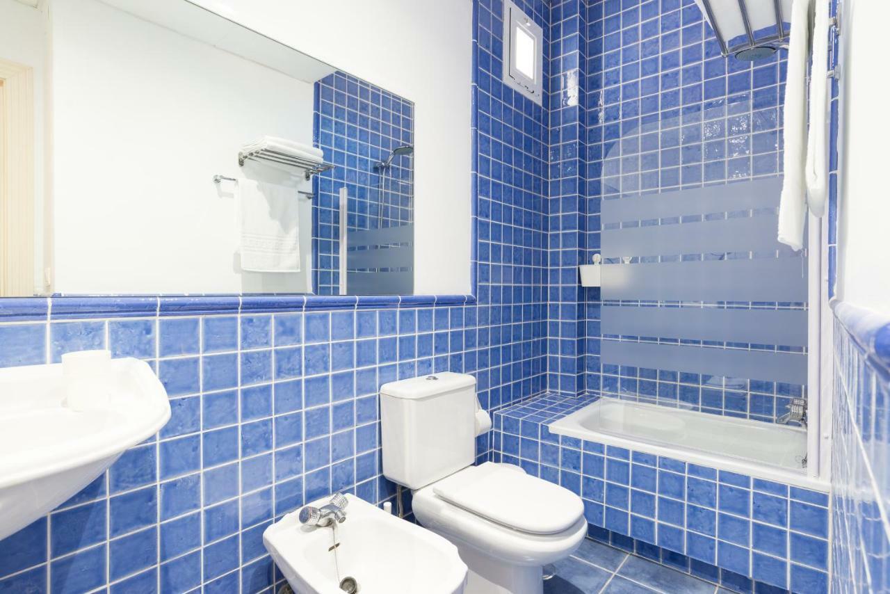 Gr2-Large Groups Apt-Walking Distance To Old Town Appartement Málaga Buitenkant foto