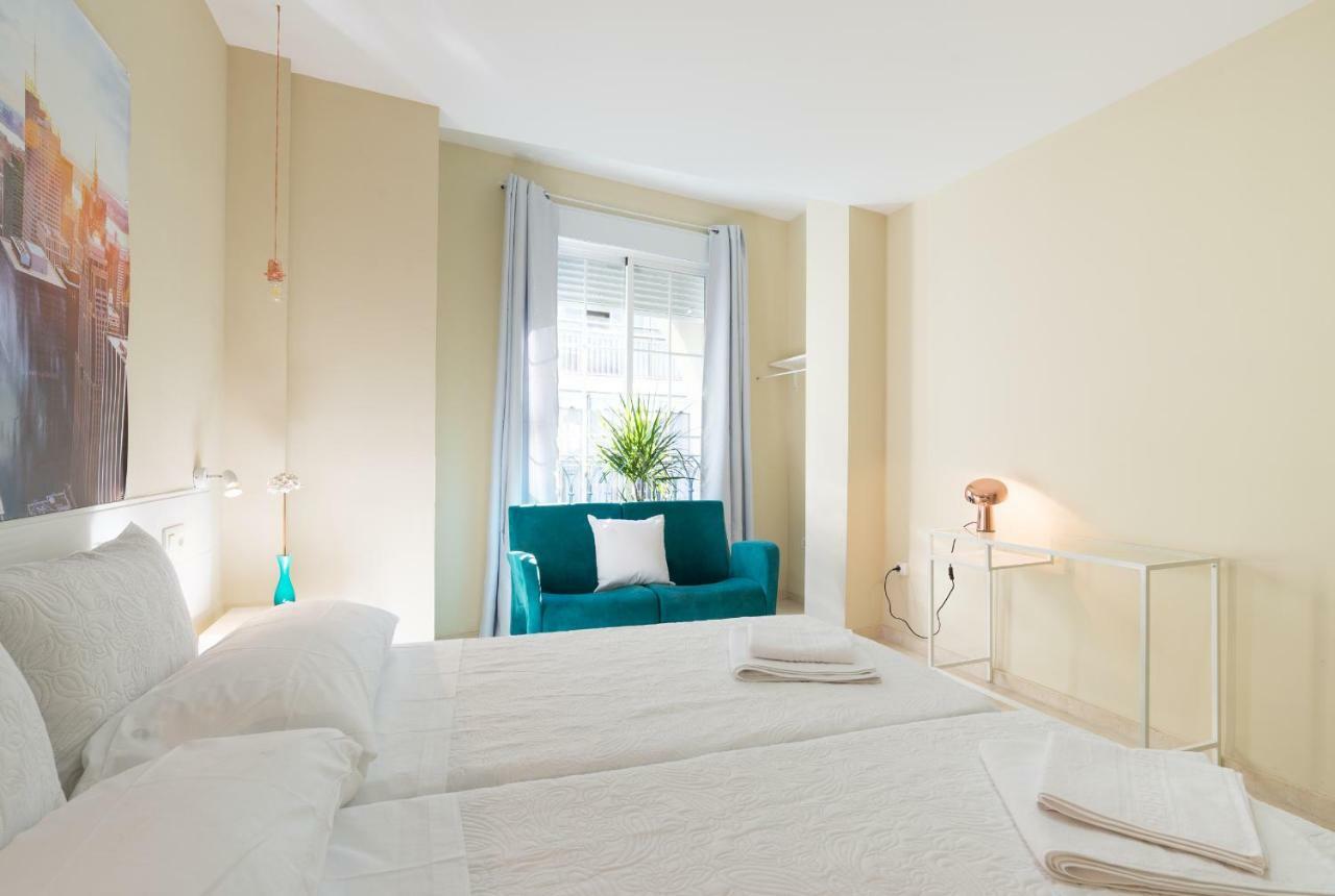 Gr2-Large Groups Apt-Walking Distance To Old Town Appartement Málaga Buitenkant foto